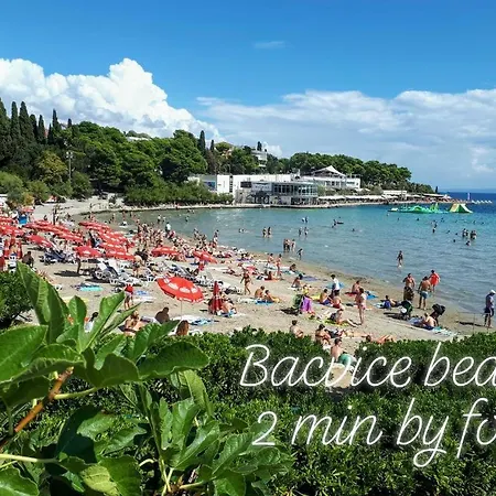Mini Palais - Beachfront, 5 Min Center, Terrace *